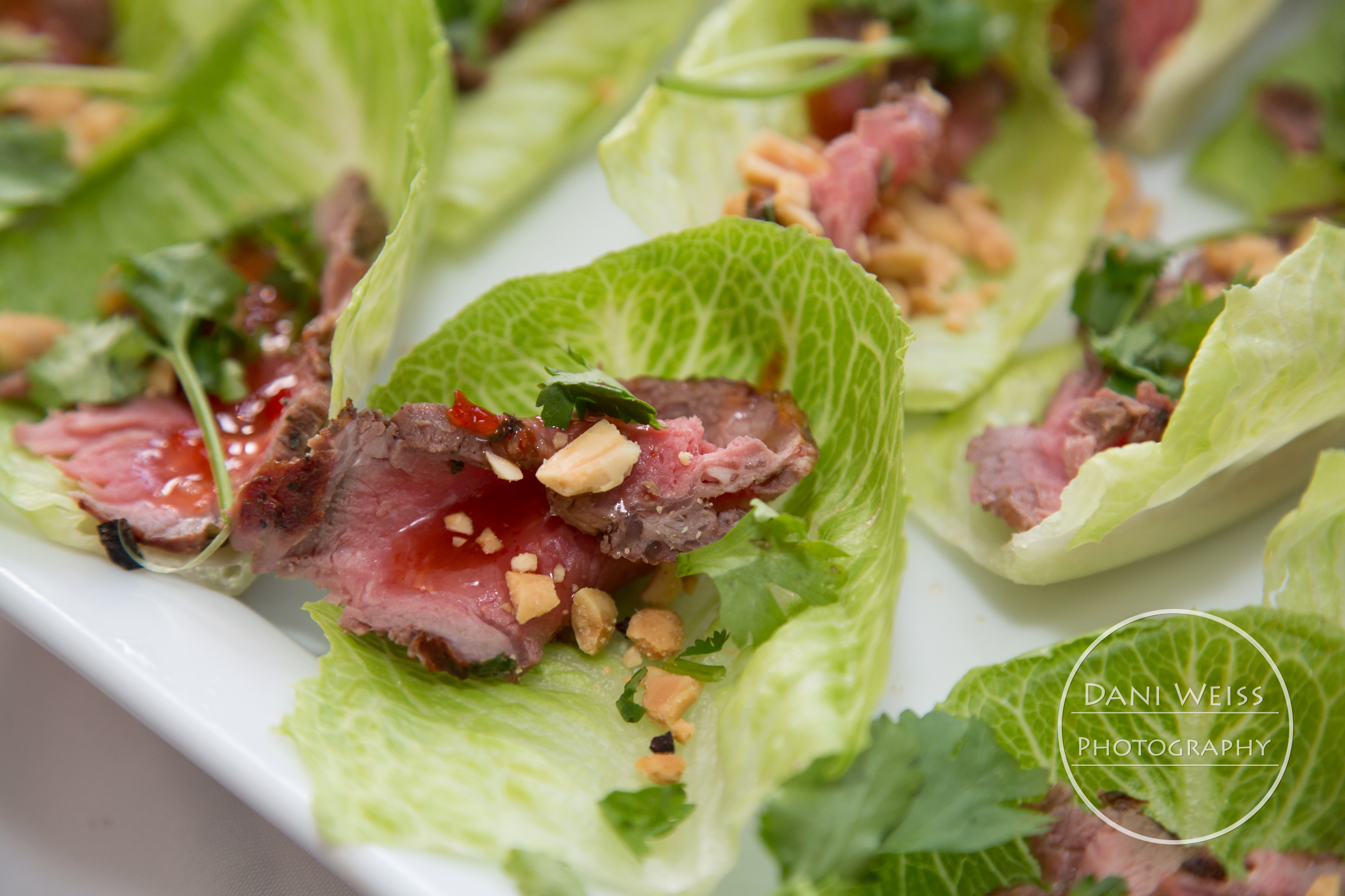 Grilled beef steak cups with herbs and sweet hot chili sauce